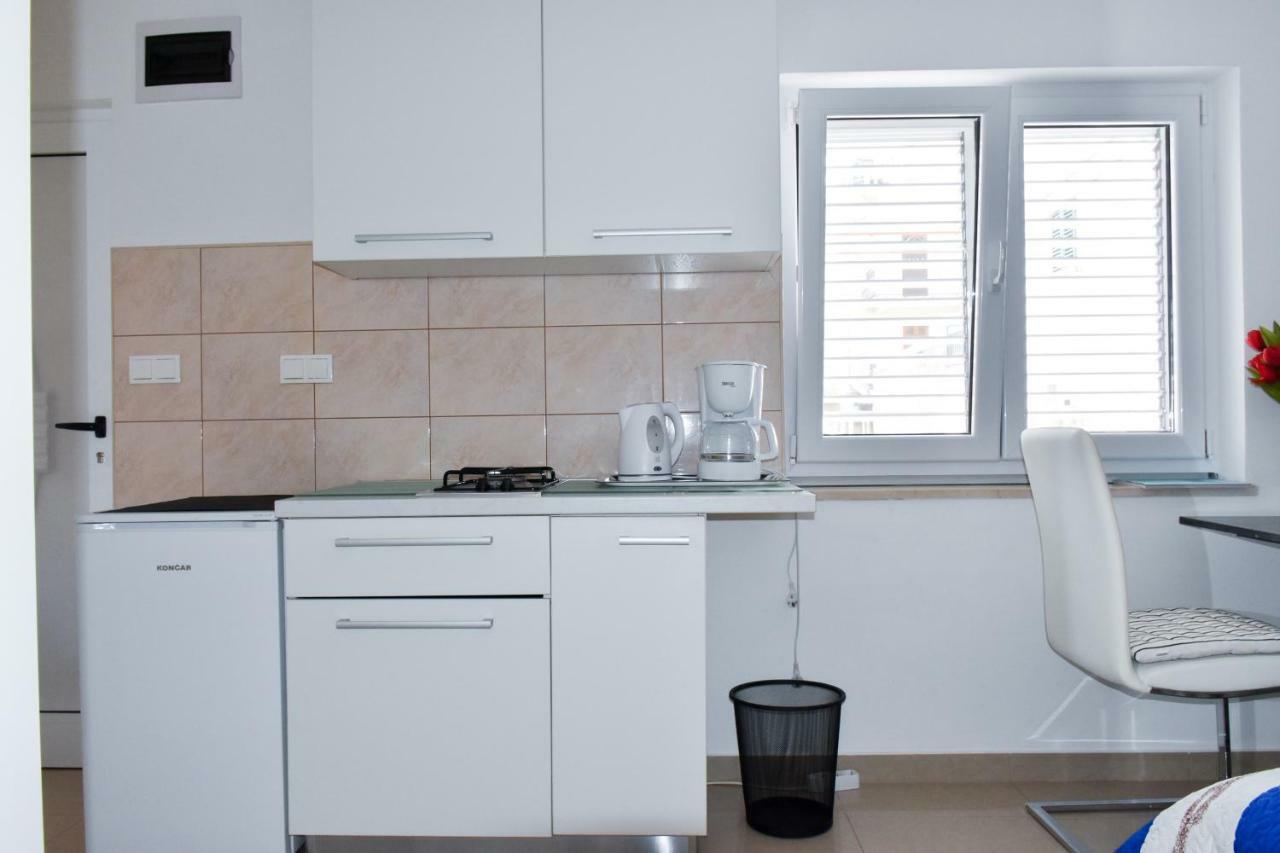 Apartment Anemare Kastela ~ Near By Split And Trogir Bagian luar foto